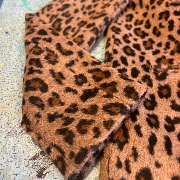 Leopard Coat - Picture 4 of 8